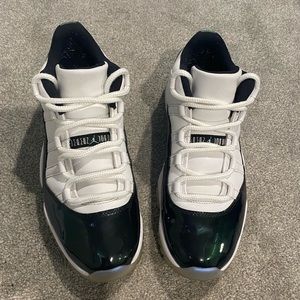 Air Jordan 11 low retro iridescent emerald